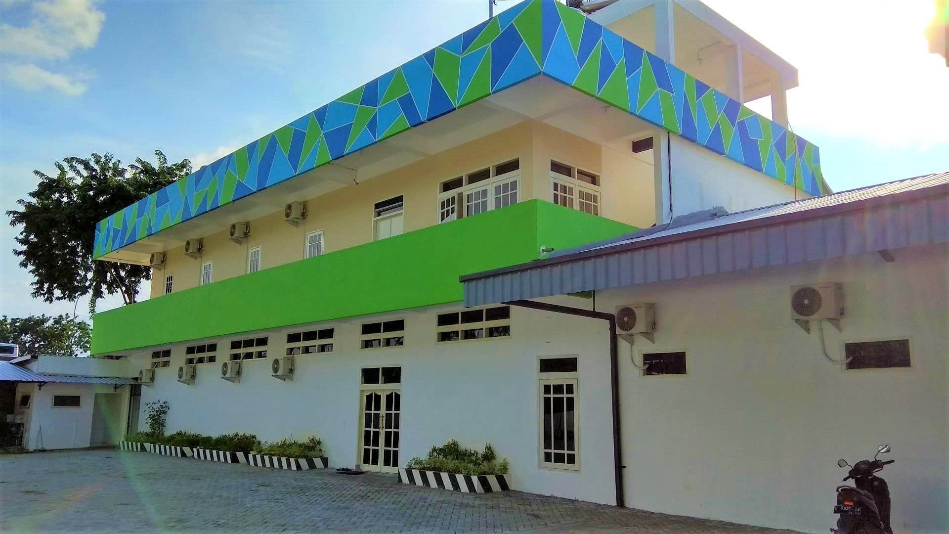 Kokonut Guesthouse Surabaya Exterior photo